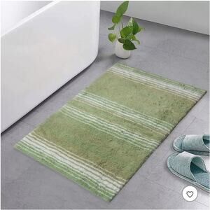 21"x34" Gradiation Rug Collection Sage Cotton Tufted Bath Rug - Home Weavers